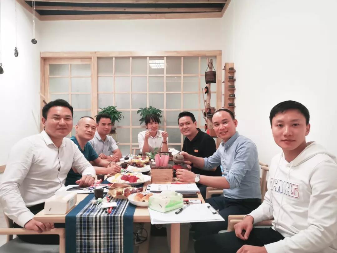 工程、材料中心管理層“裸心會”丨茶短情長，一場來自心靈的對話！